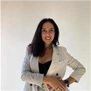 Profesional en Recursos Humanos y desarrollo de talento. 
Trabajamos tu crecimiento profesional y avance en tu carera.